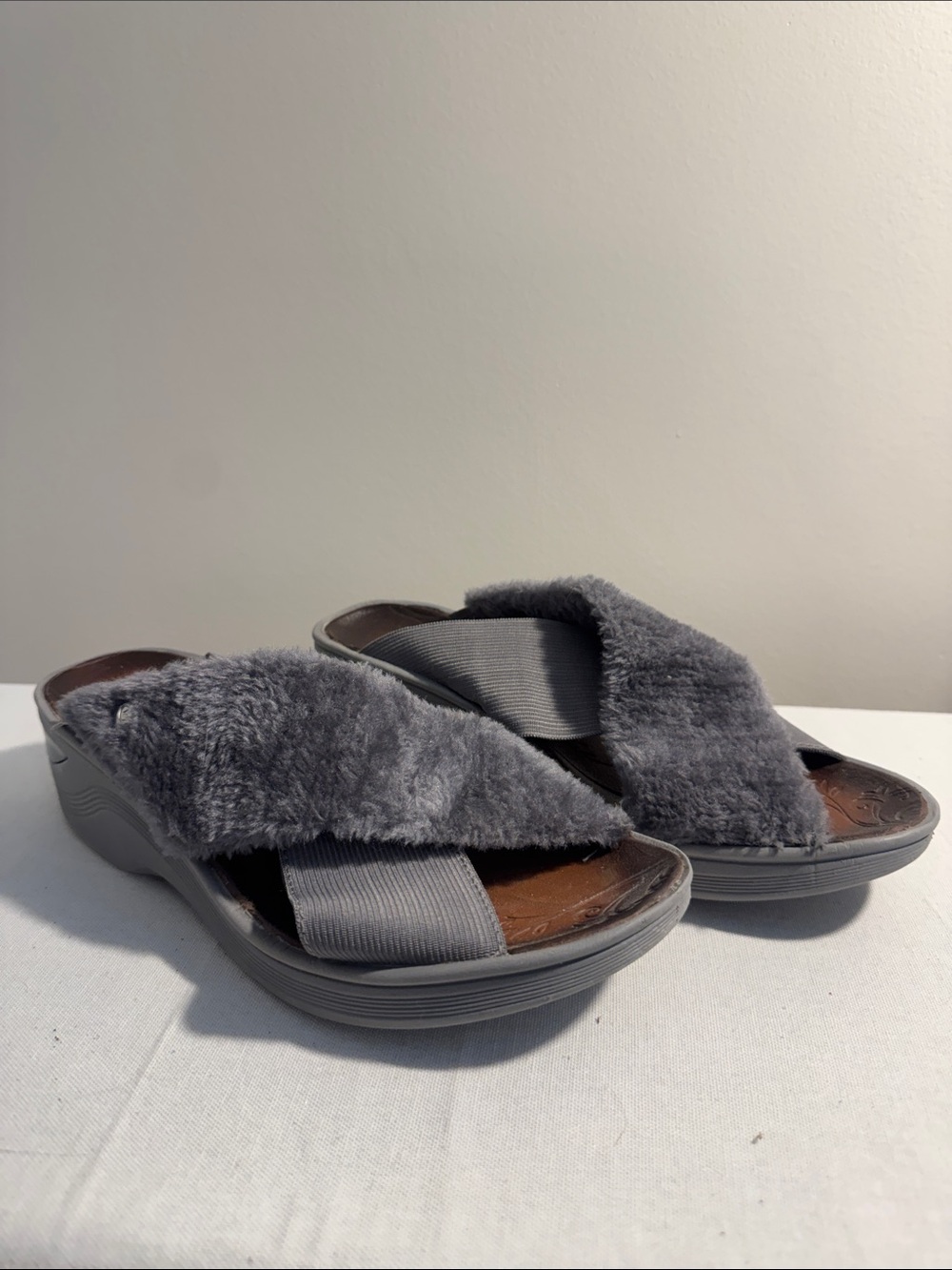 Bzees Gray Plush Crisscross Slide Sandals